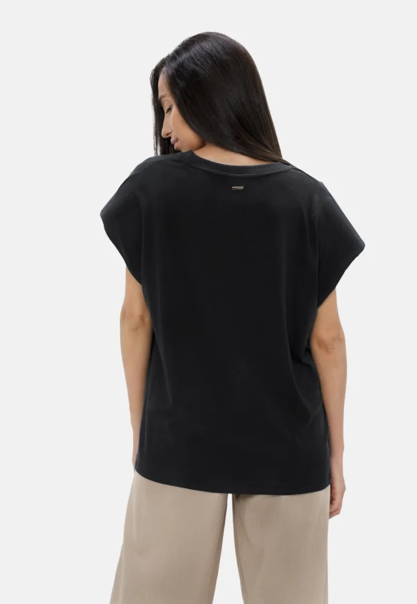 Muscat  - Bold Shoulder Tee - Black Sand