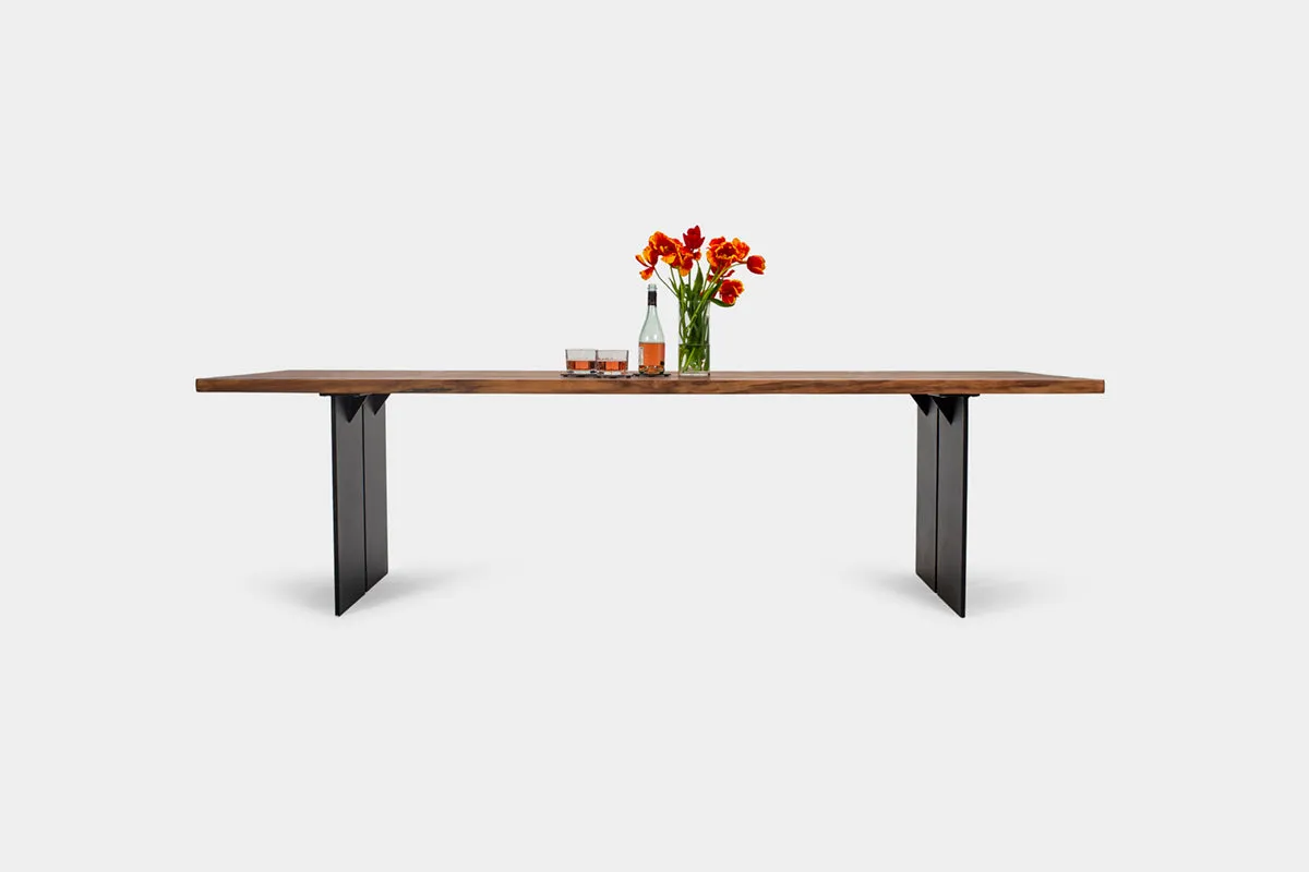 ORPHELIA | Walnut Extendable Dining Table