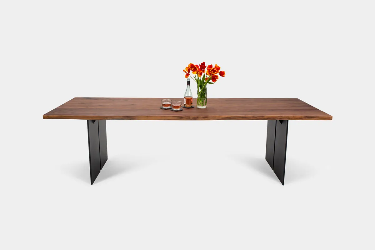 ORPHELIA | Walnut Extendable Dining Table