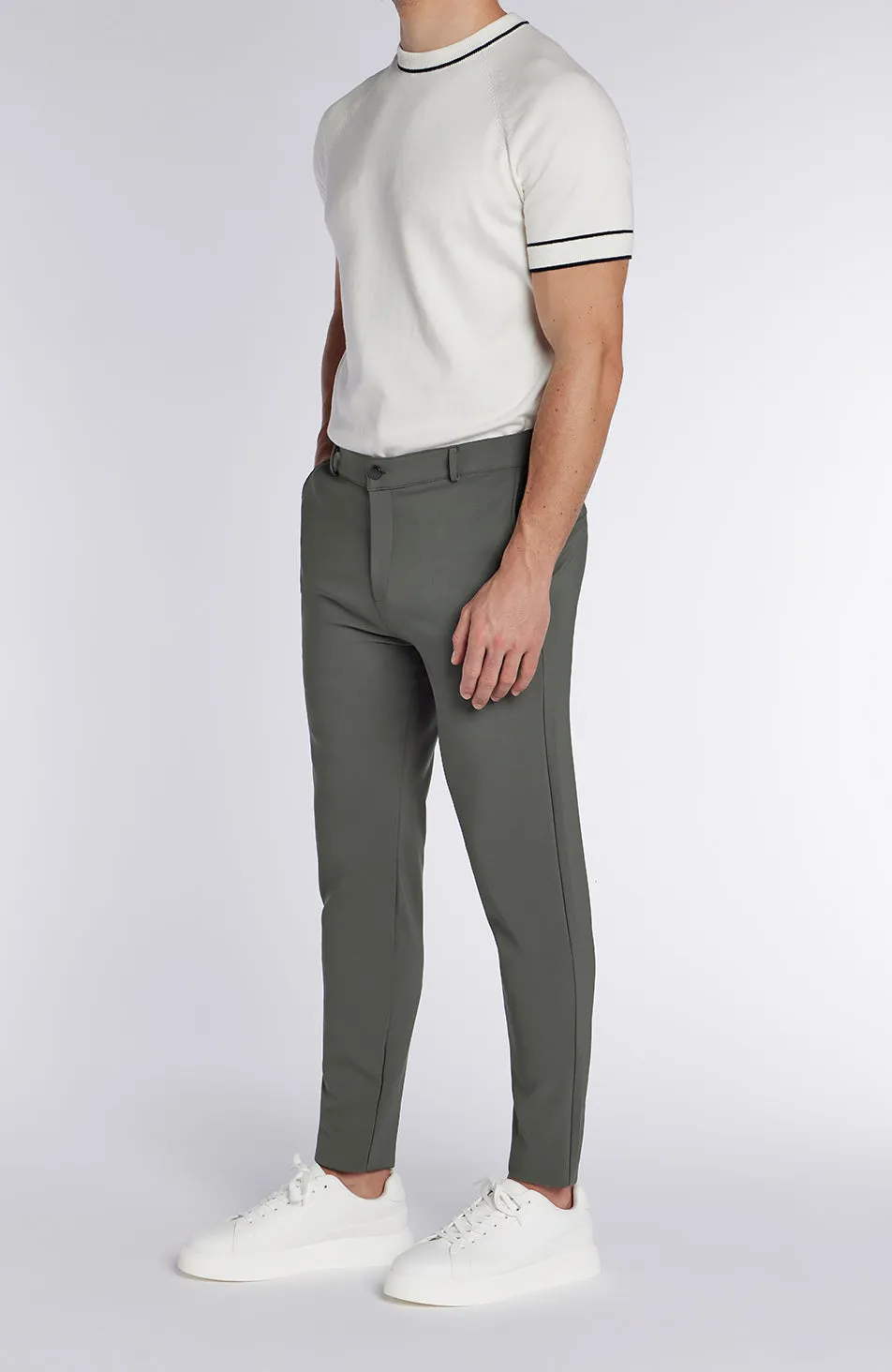 Signature Hybrid Pants in Khaki