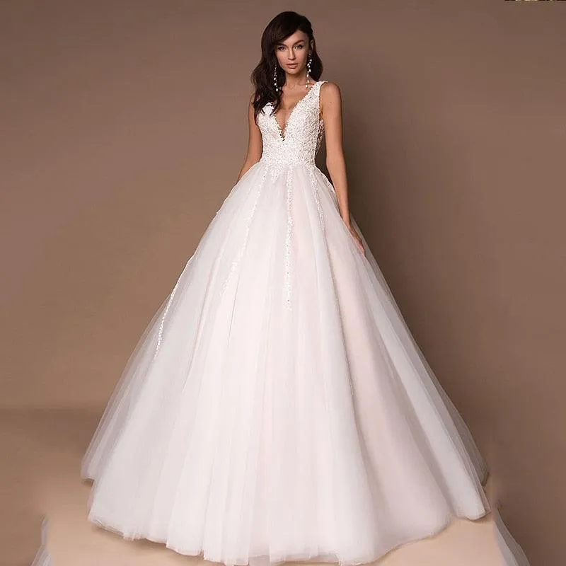 Tulle Deep V-Neck Sleeveless Princess Puffy Beads Appliques Bridal Dresses